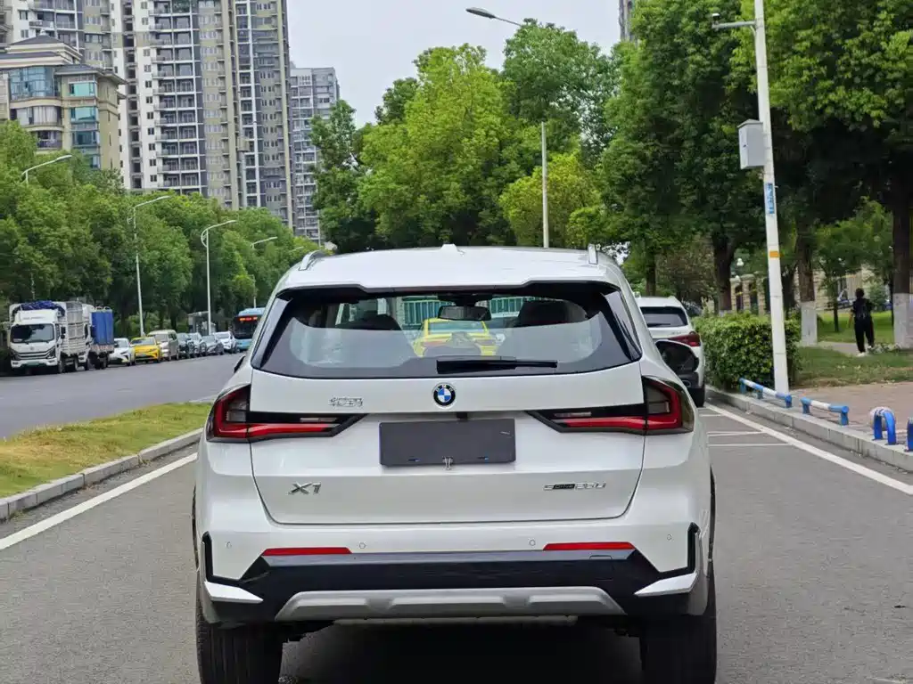 BMW X1 — миниатюра 14