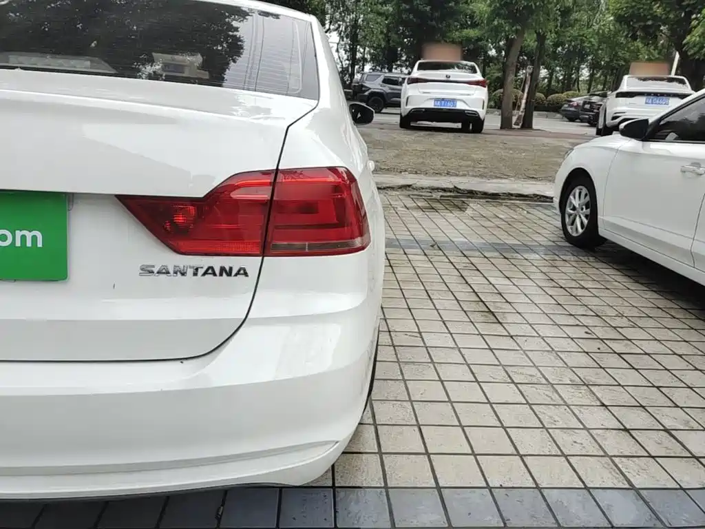 Volkswagen Santana — миниатюра 8