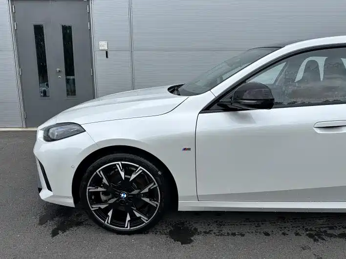 BMW 2 Series — миниатюра 8