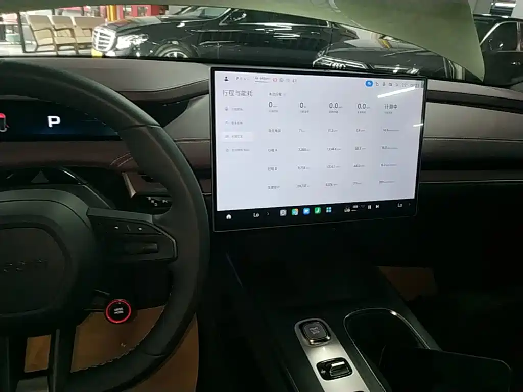 Xiaomi SU7 — миниатюра 13