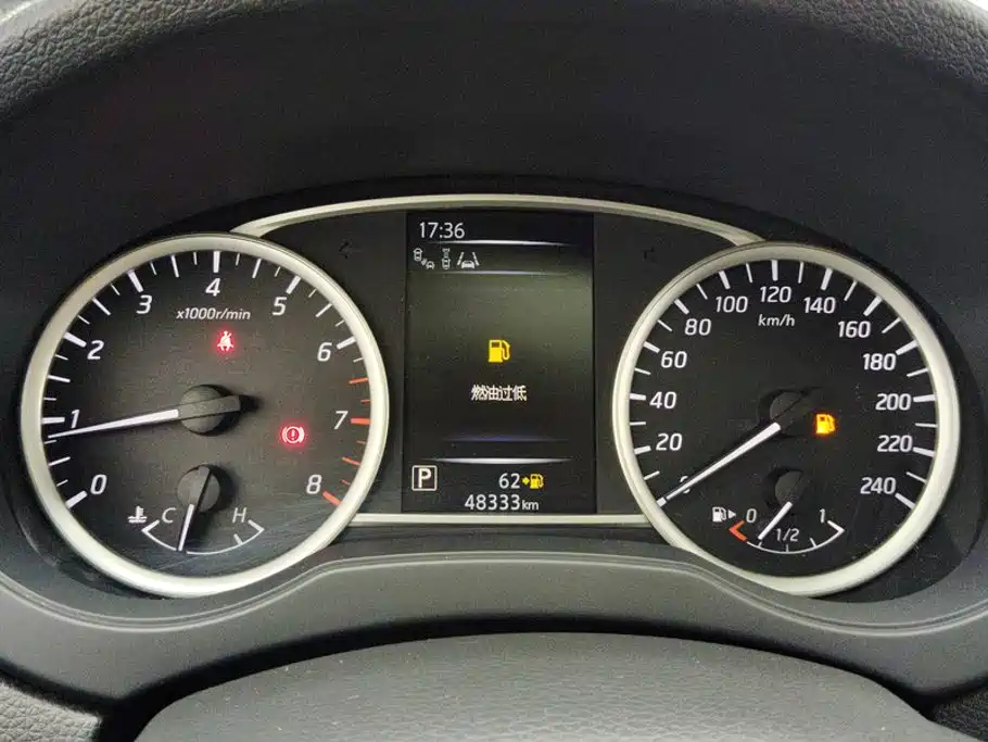 Nissan Tiida — миниатюра 14