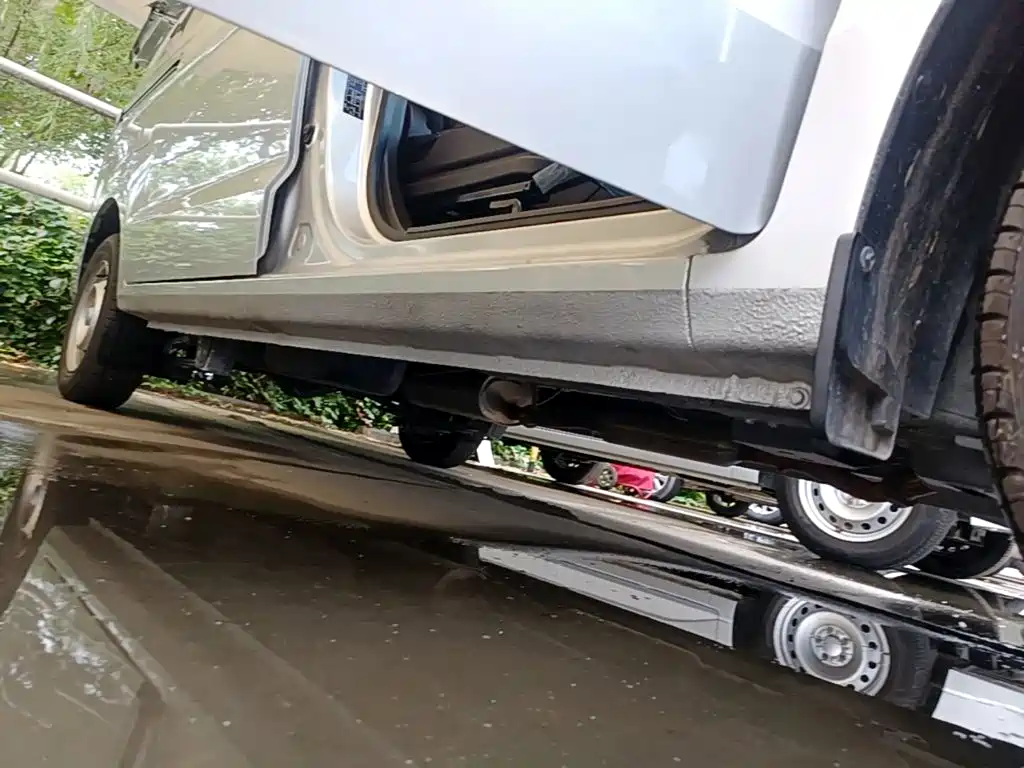 Wuling Hongguang V — миниатюра 21