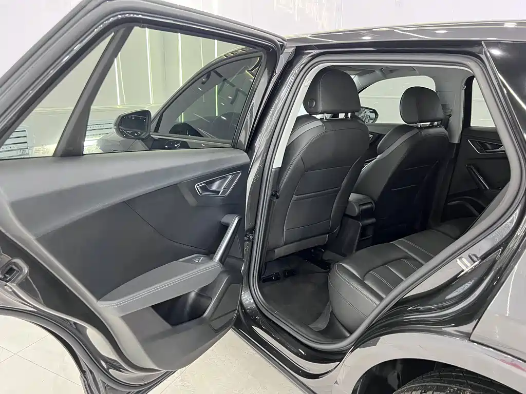 Audi Q2L — миниатюра 12