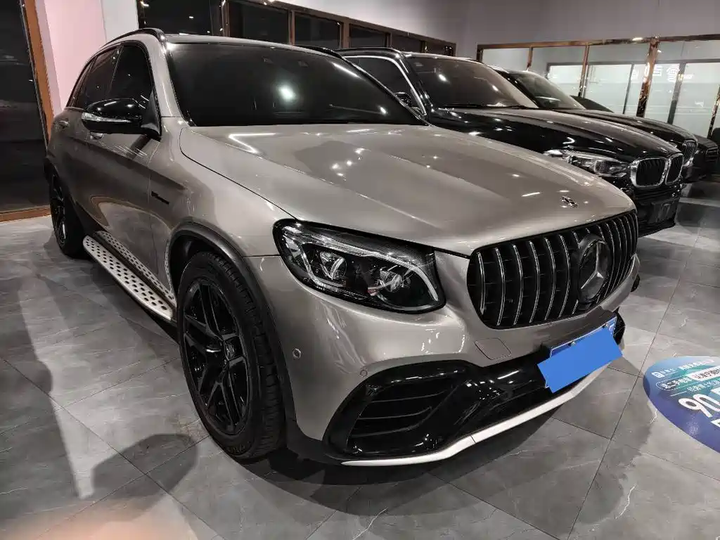 MERCEDES-BENZ GLC AMG