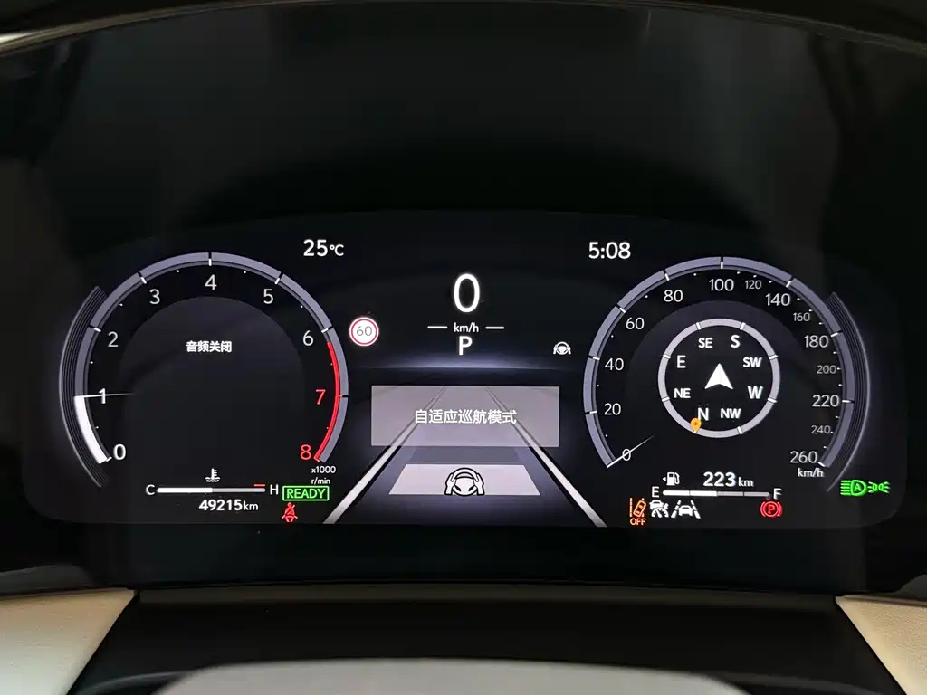 Lexus LM — миниатюра 14
