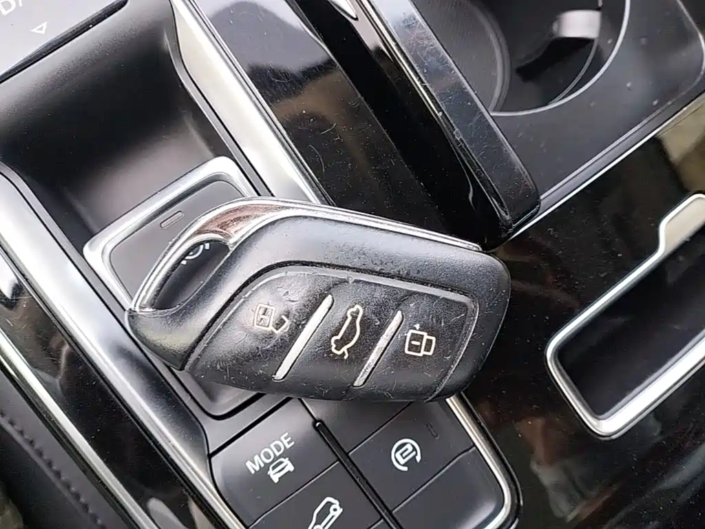 Roewe RX5 MAX — миниатюра 9