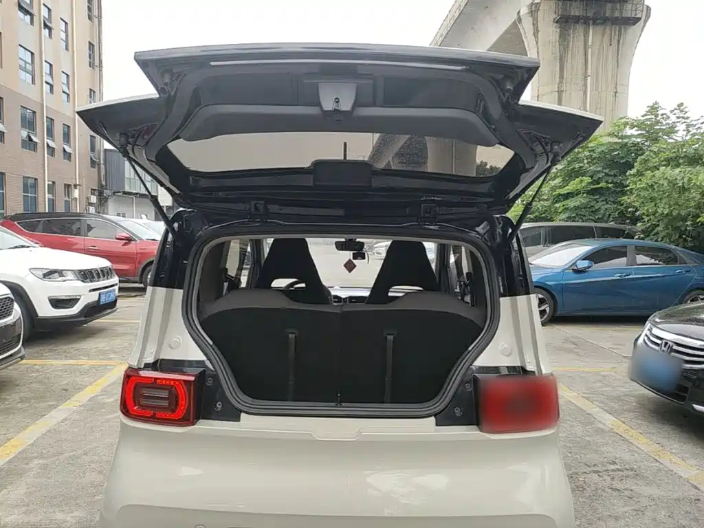 Wuling MINIEV — миниатюра 19