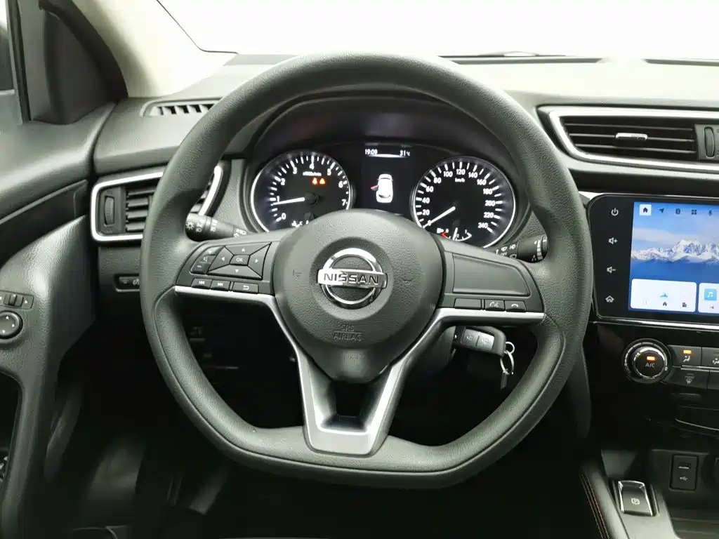 Nissan Qashqai — миниатюра 11