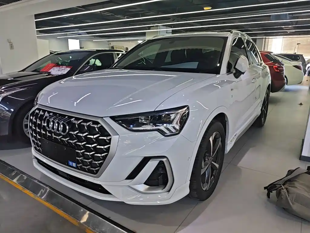 奥迪Q3 2024款 35 TFSI 时尚动感型 2024