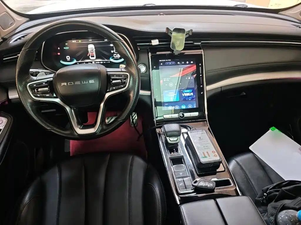 Roewe RX5 MAX — миниатюра 10