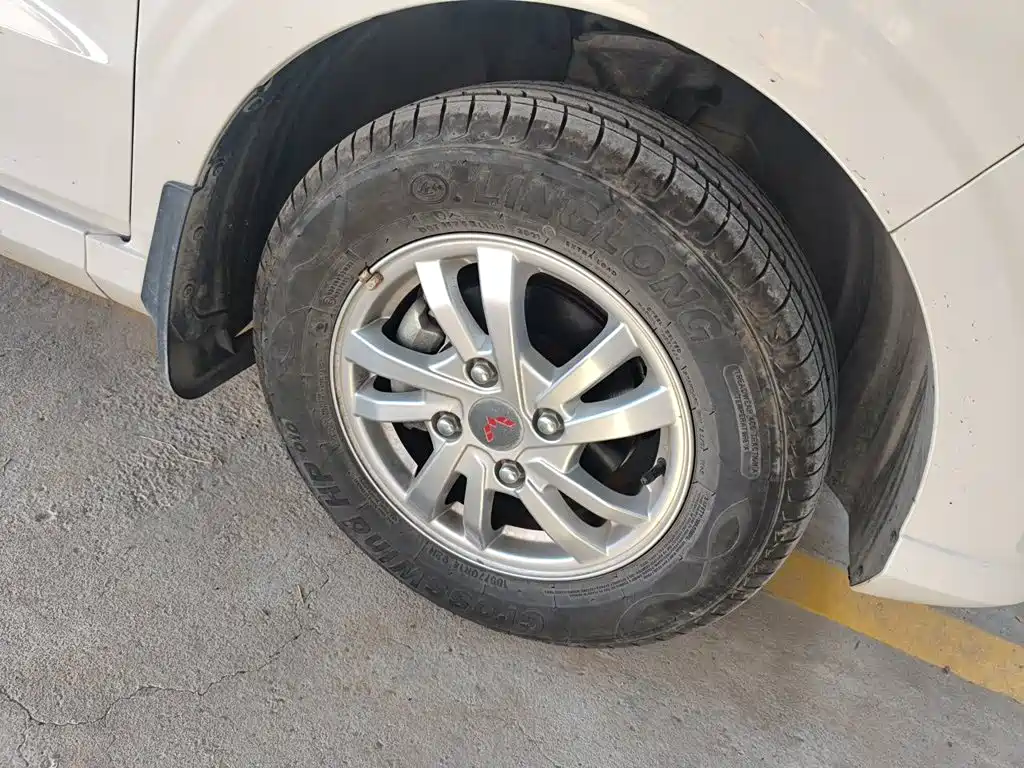 Wuling Hongguang — миниатюра 25
