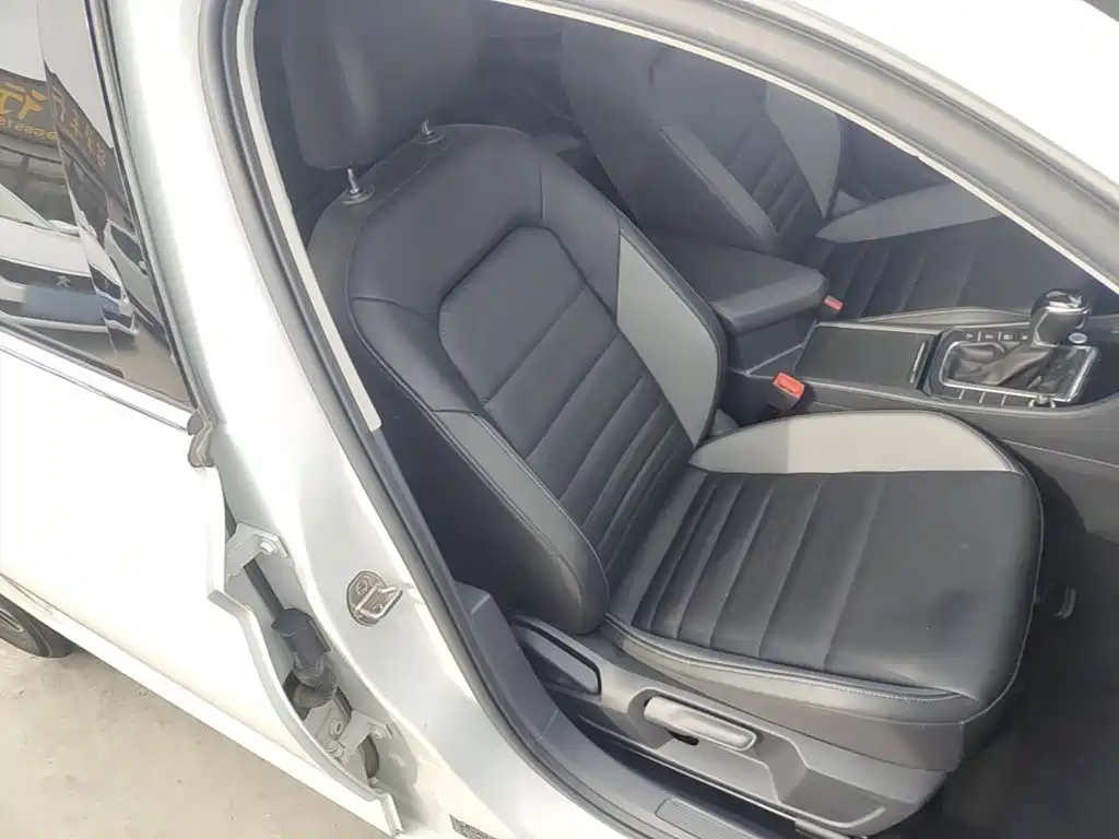 Volkswagen Sagitar — миниатюра 25
