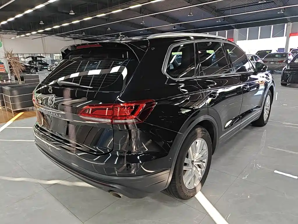 Volkswagen Touareg — миниатюра 7