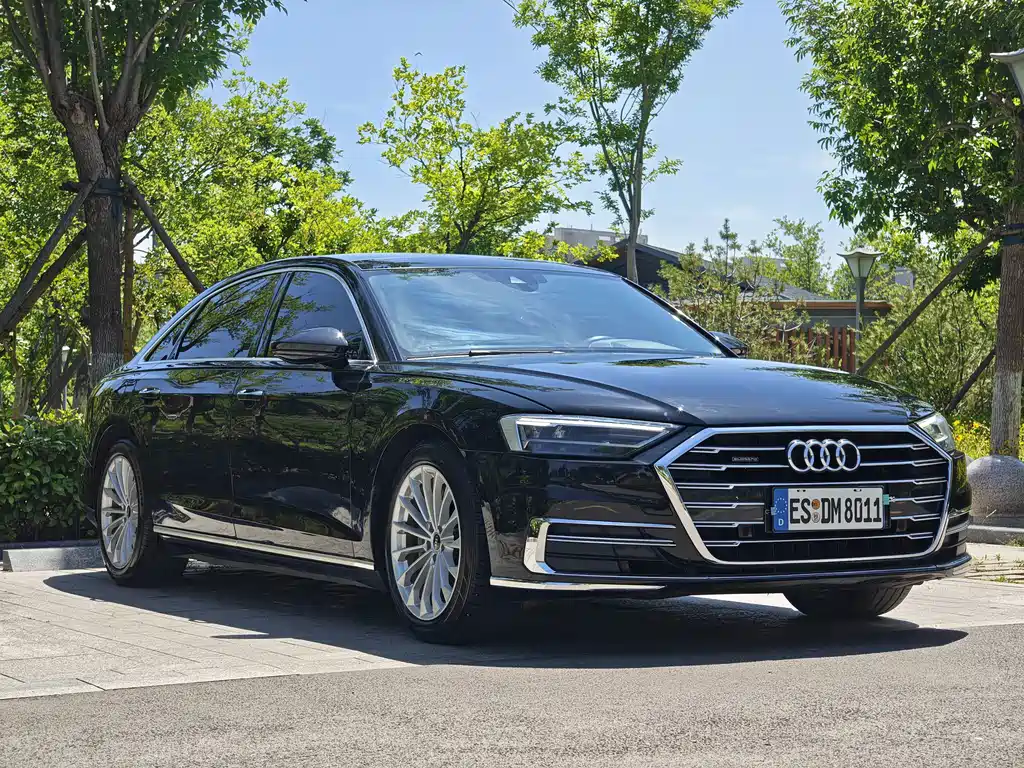 Audi A8 — миниатюра 3
