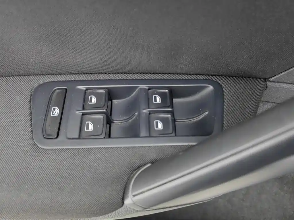 Volkswagen Golf — миниатюра 9