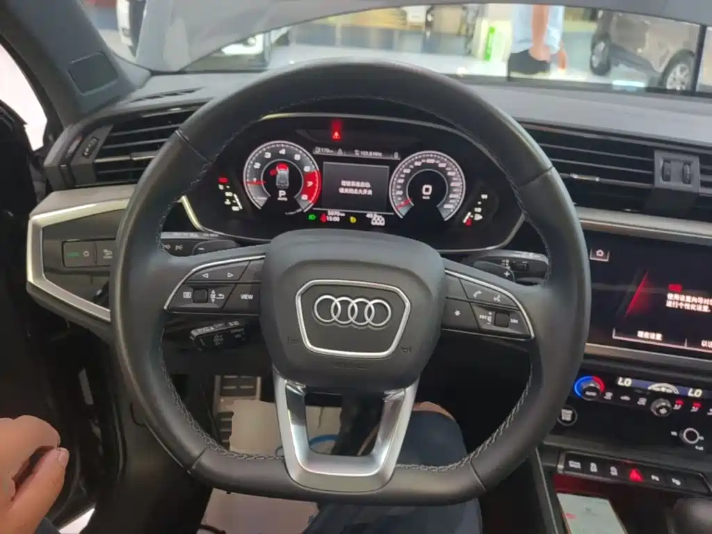Audi Q3 — миниатюра 11