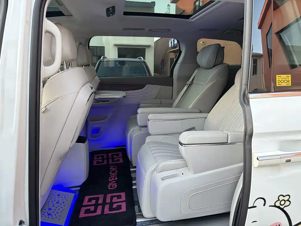 Roewe iMAX8 — миниатюра 9
