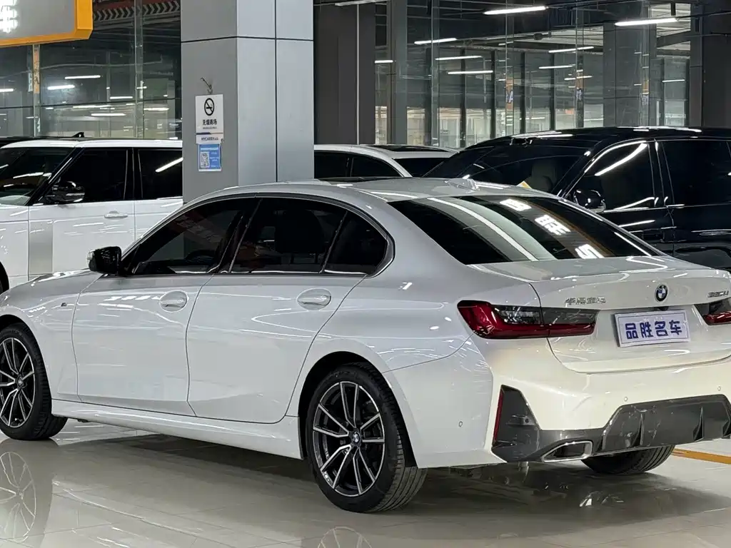BMW 3 Series — миниатюра 3