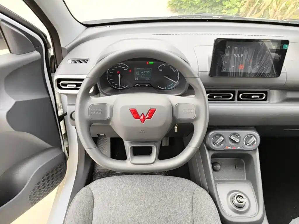 Wuling Hongguang EV — миниатюра 11