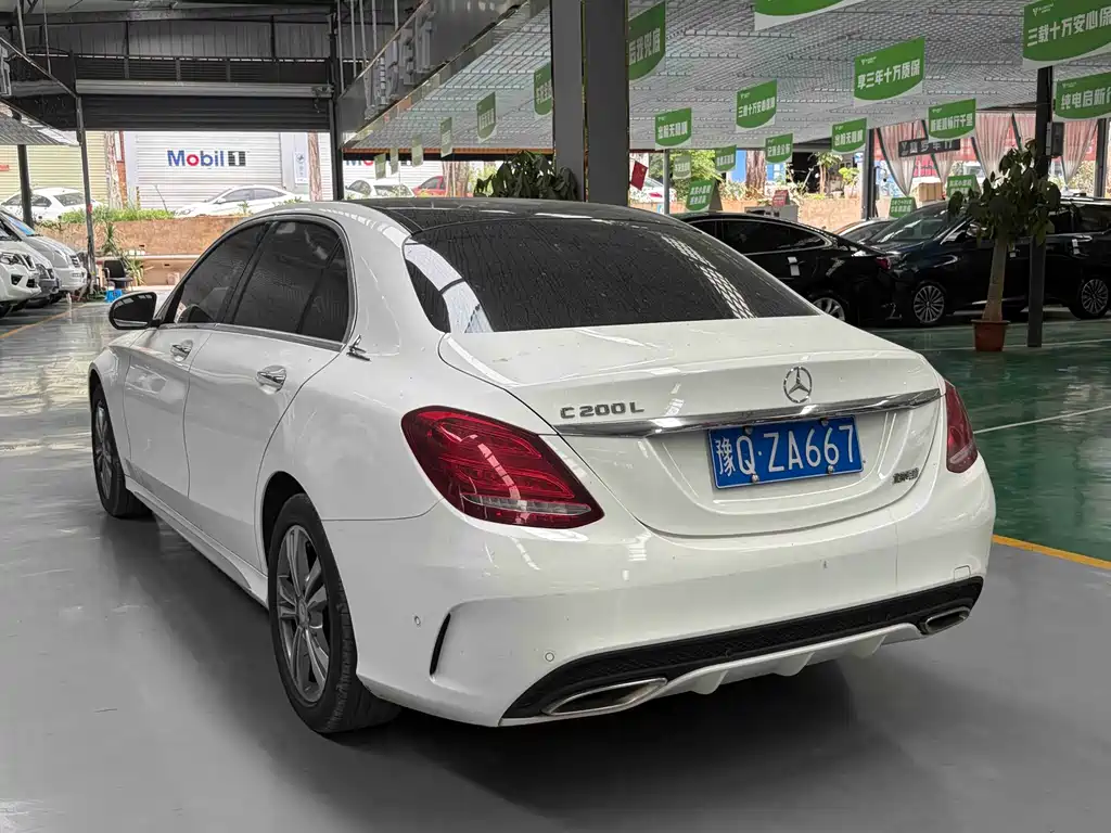 Mercedes-Benz C-Class — миниатюра 9