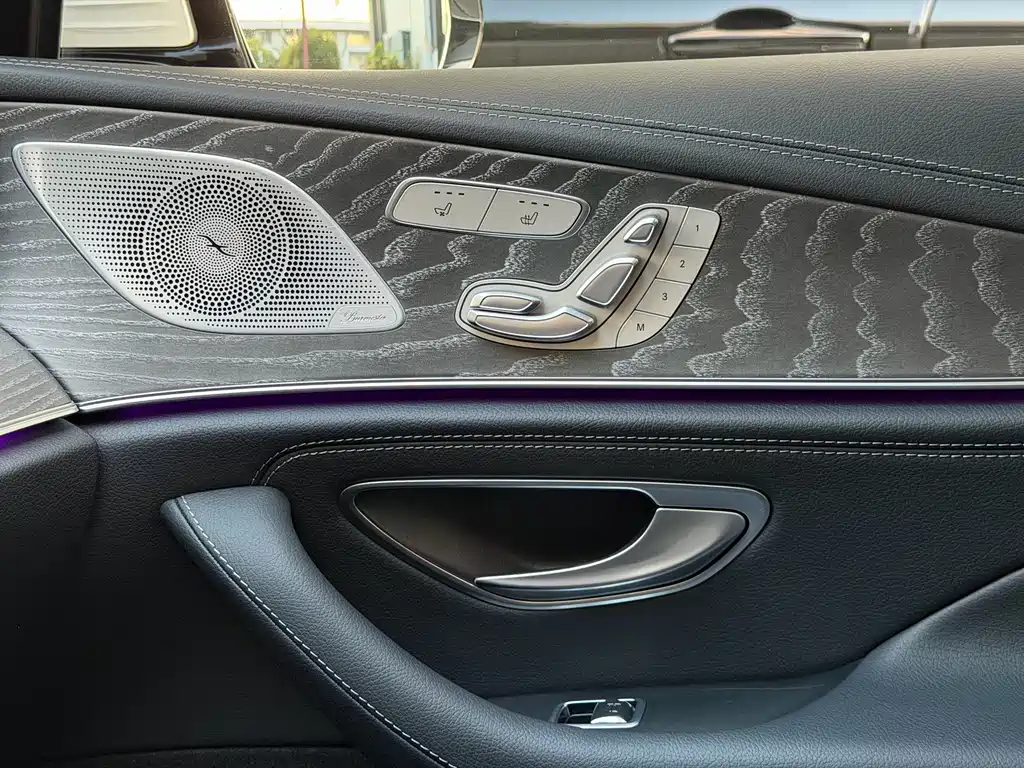Mercedes-Benz CLS — миниатюра 22