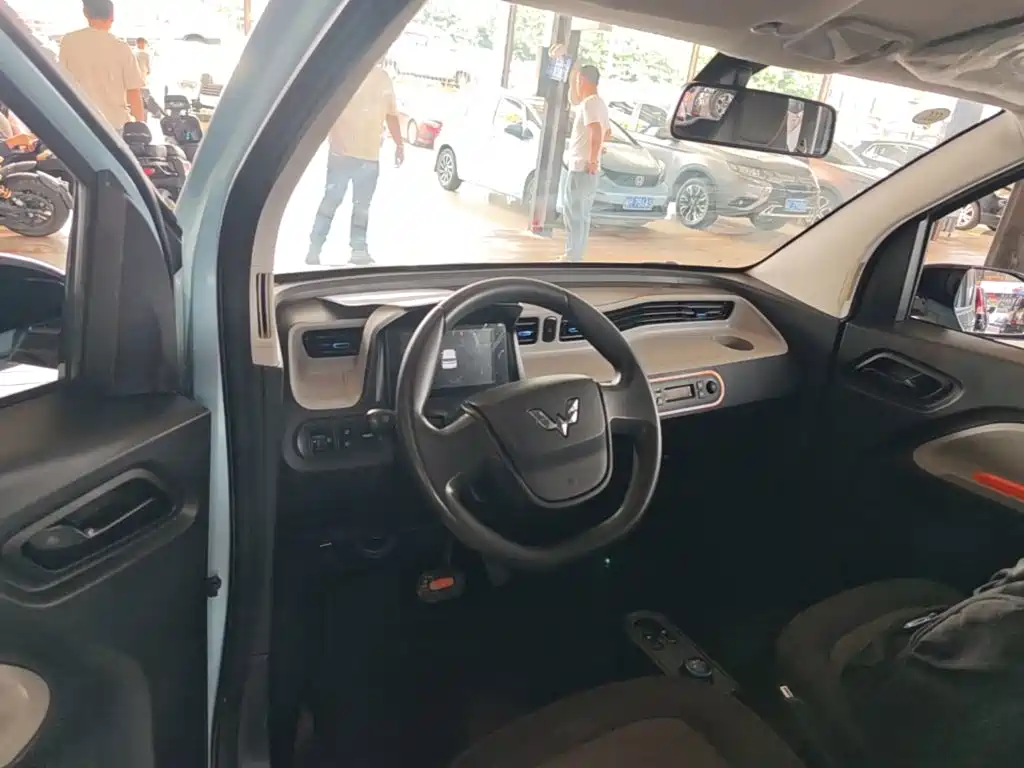 Wuling MINIEV — миниатюра 10