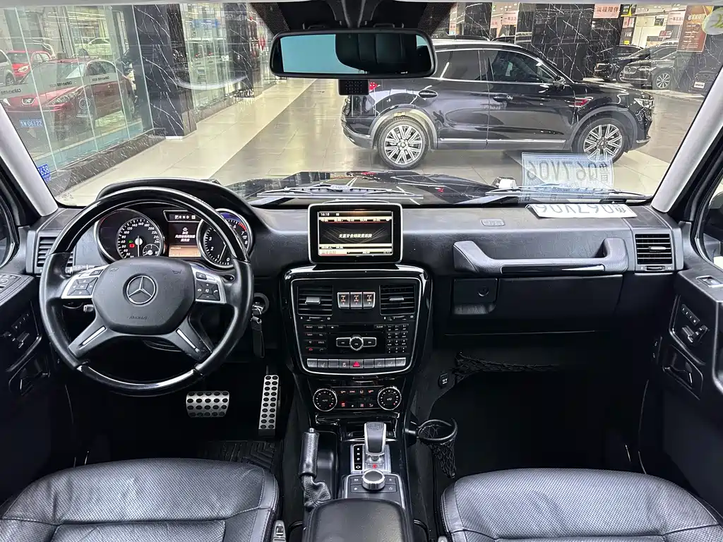 Mercedes-Benz G-Class — миниатюра 13