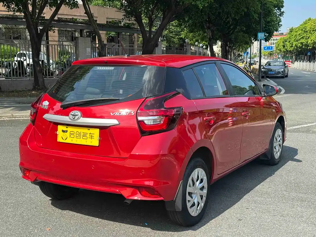 Toyota Vios FS — миниатюра 5
