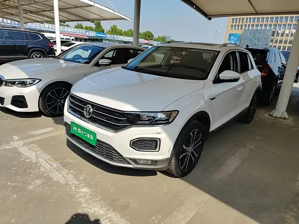 Volkswagen T-Roc — миниатюра 2