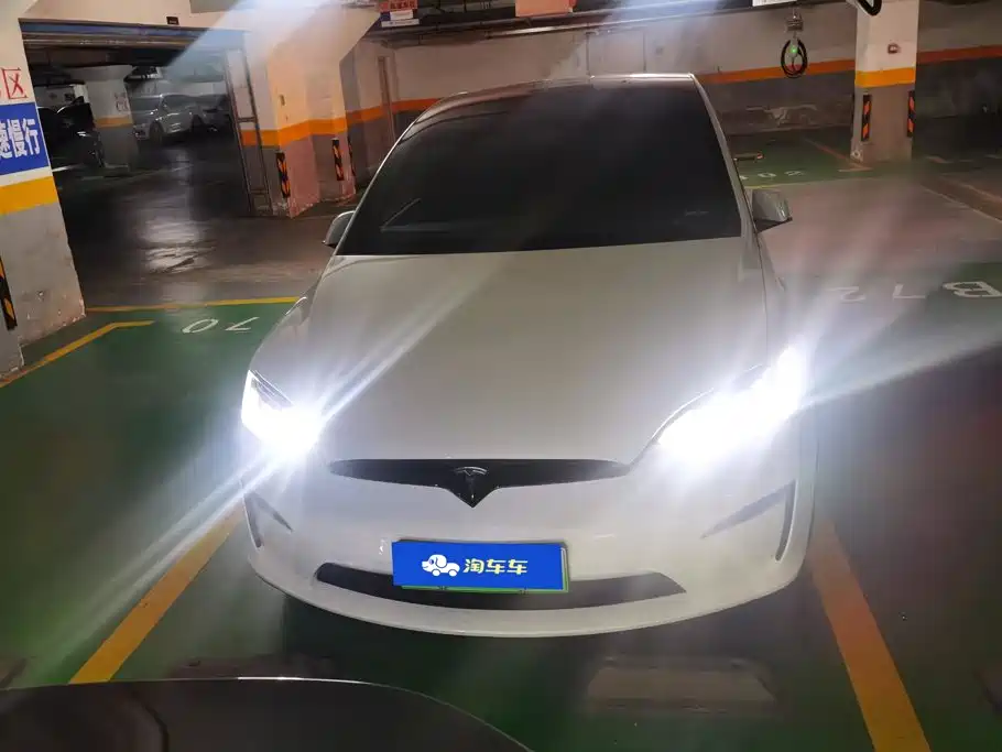Tesla Model X — миниатюра 2