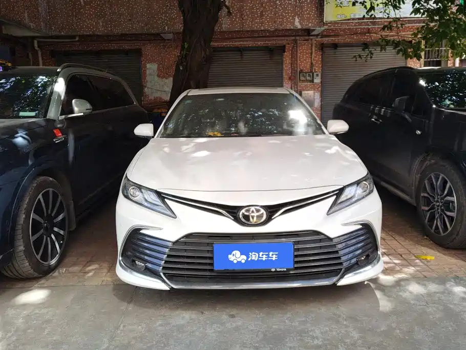 Toyota Camry — миниатюра 2
