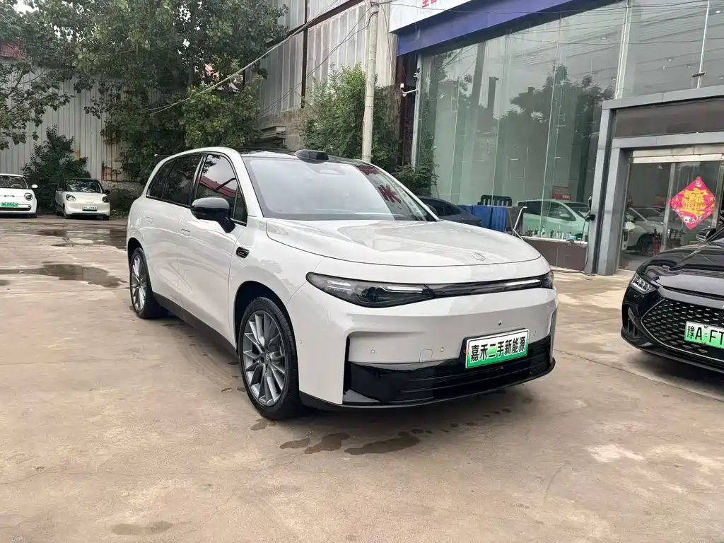 Leapmotor Leapmotor C10 — миниатюра 3