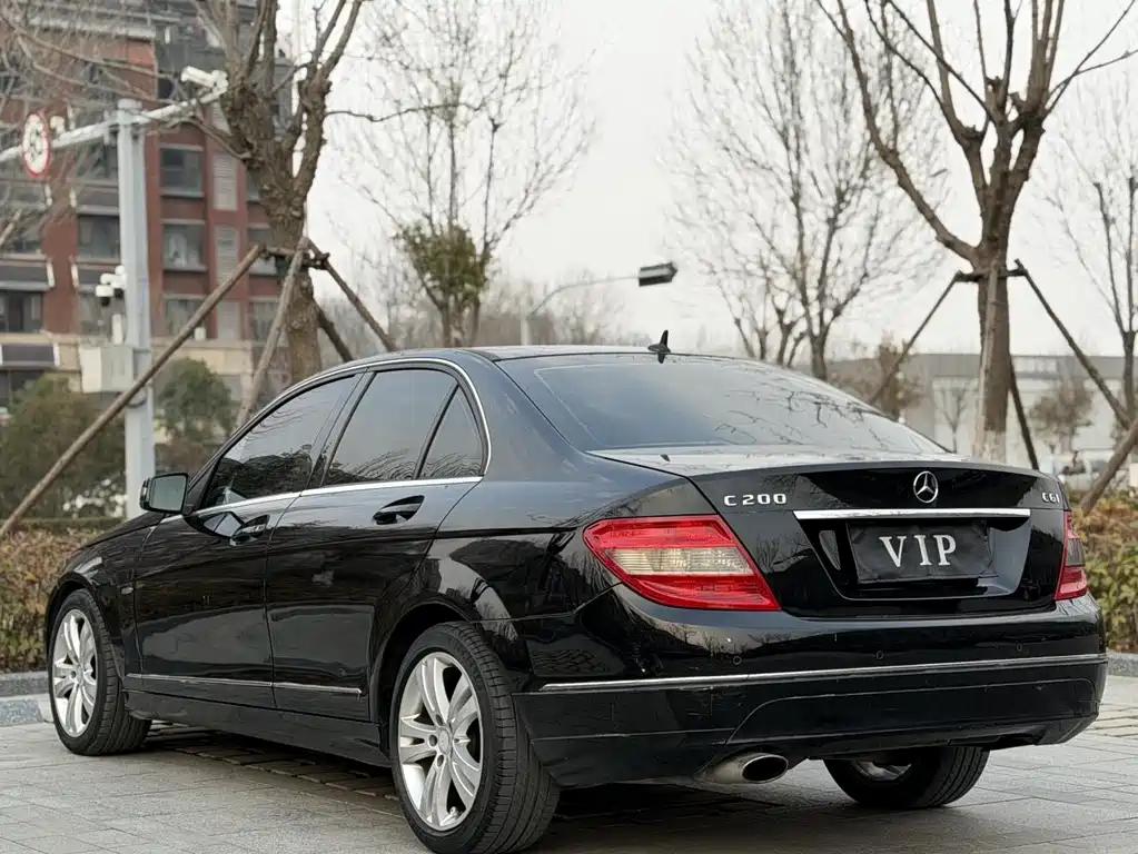 Mercedes-Benz C-Class — миниатюра 8