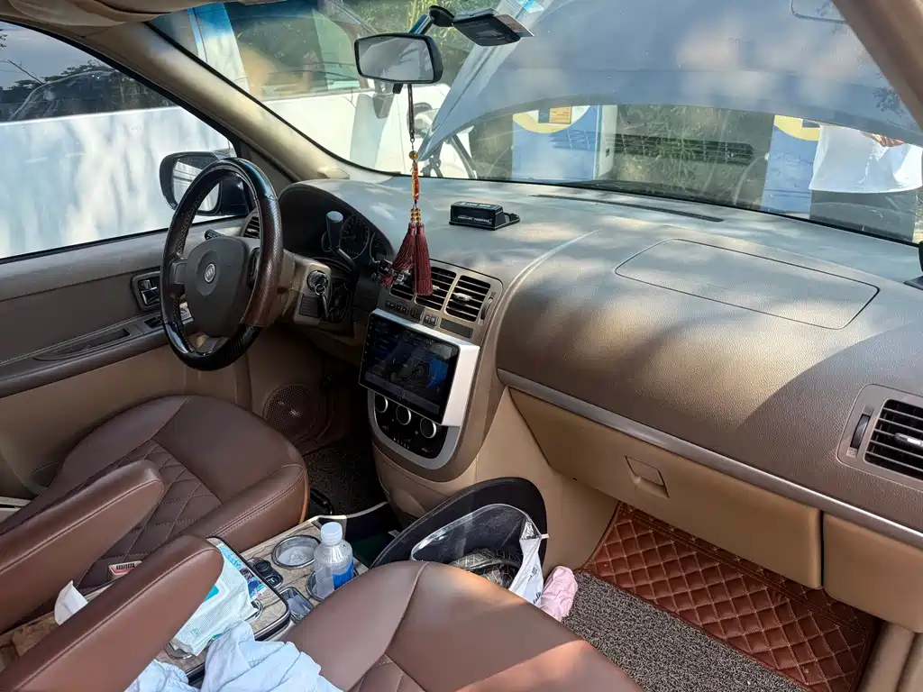 Buick GL8 — миниатюра 6