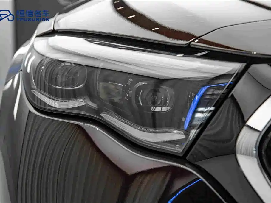 Mercedes-Benz E-Class — миниатюра 10