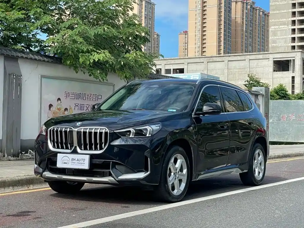 宝马X1 2023款 sDrive20Li X设计套装 2024