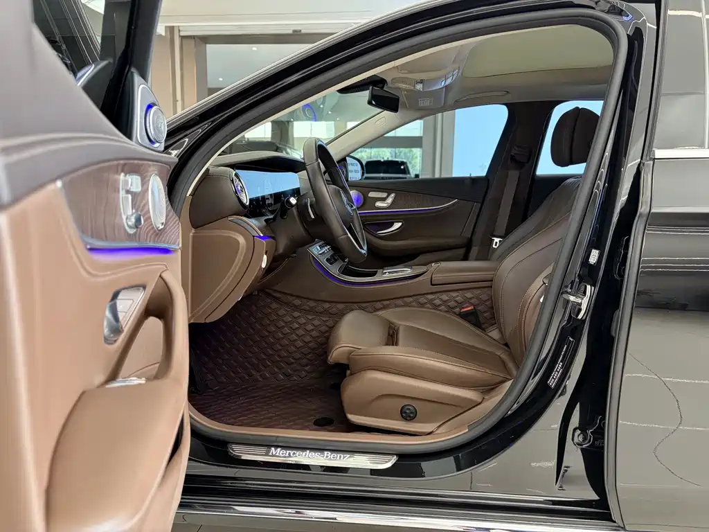 Mercedes-Benz E-Class — миниатюра 5