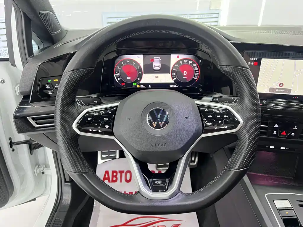 Volkswagen Golf — миниатюра 10