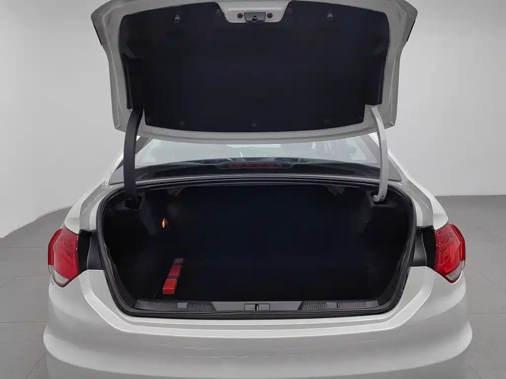 Citroen C4L — миниатюра 16