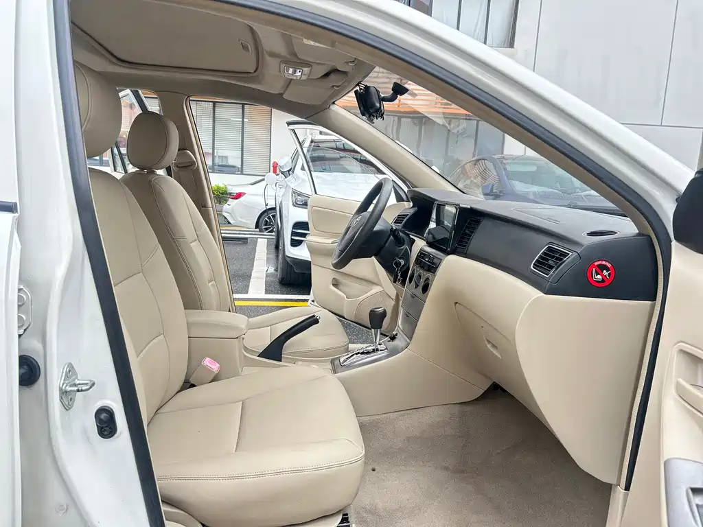 Toyota Corolla — миниатюра 12
