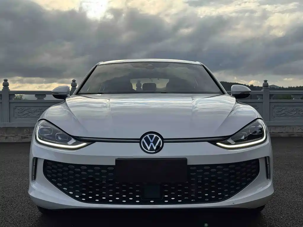 Volkswagen Lamando — миниатюра 2