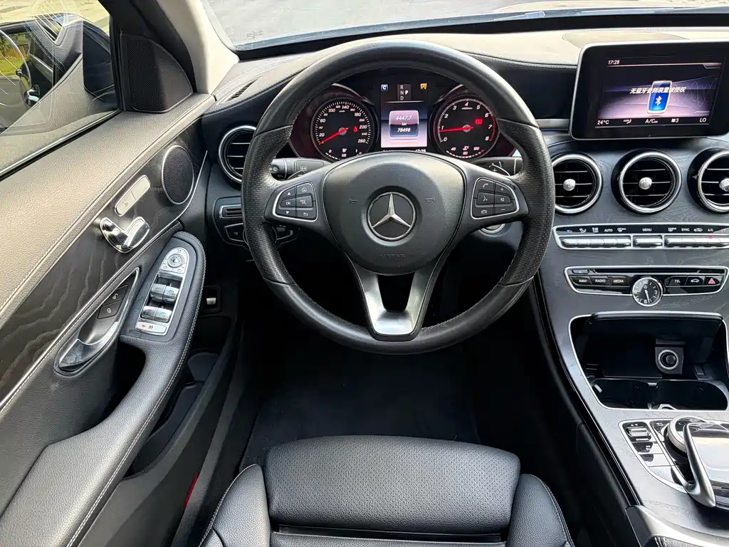 Mercedes-Benz C-Class — миниатюра 15