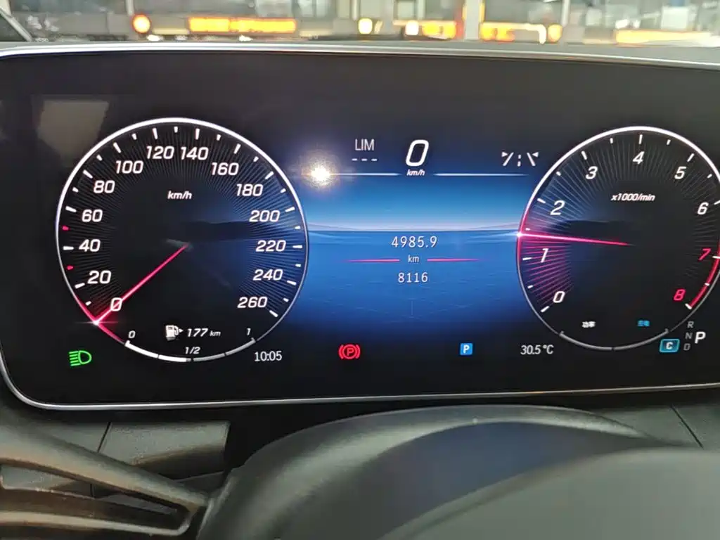 Mercedes-Benz GLC — миниатюра 12