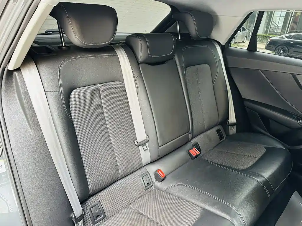 Audi Q2L 2018 35 TFSI Fashion VI