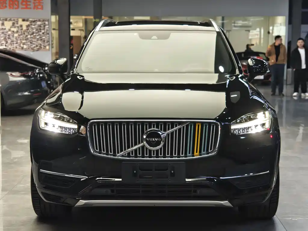 VOLVO XC90 PLUG IN HYBRID
