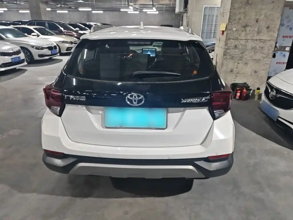 Toyota Yaris L — миниатюра 6