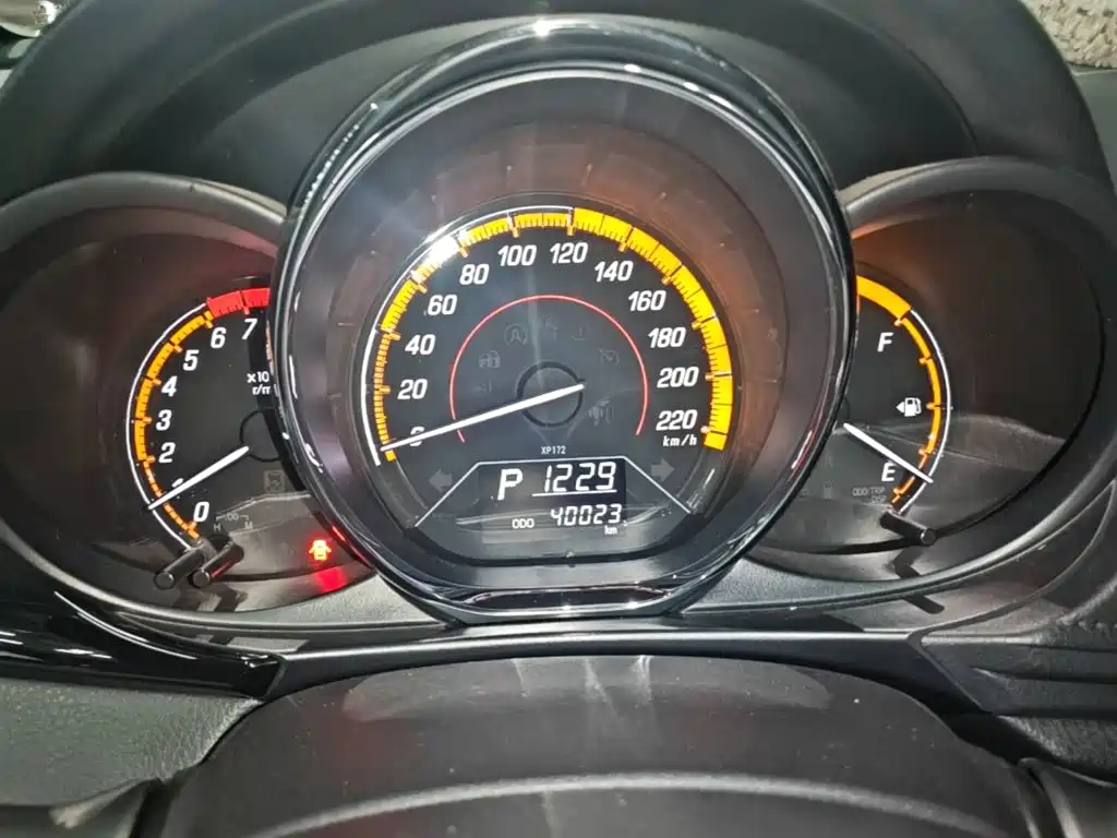 Toyota Yaris L — миниатюра 12