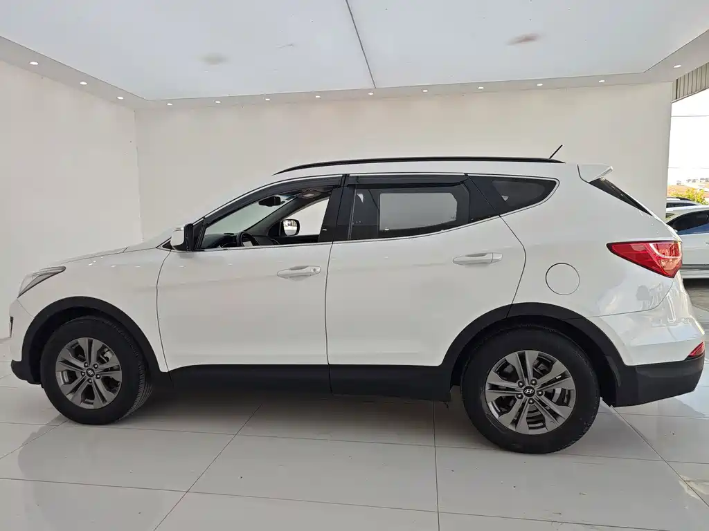 Hyundai Santa Fe — миниатюра 29