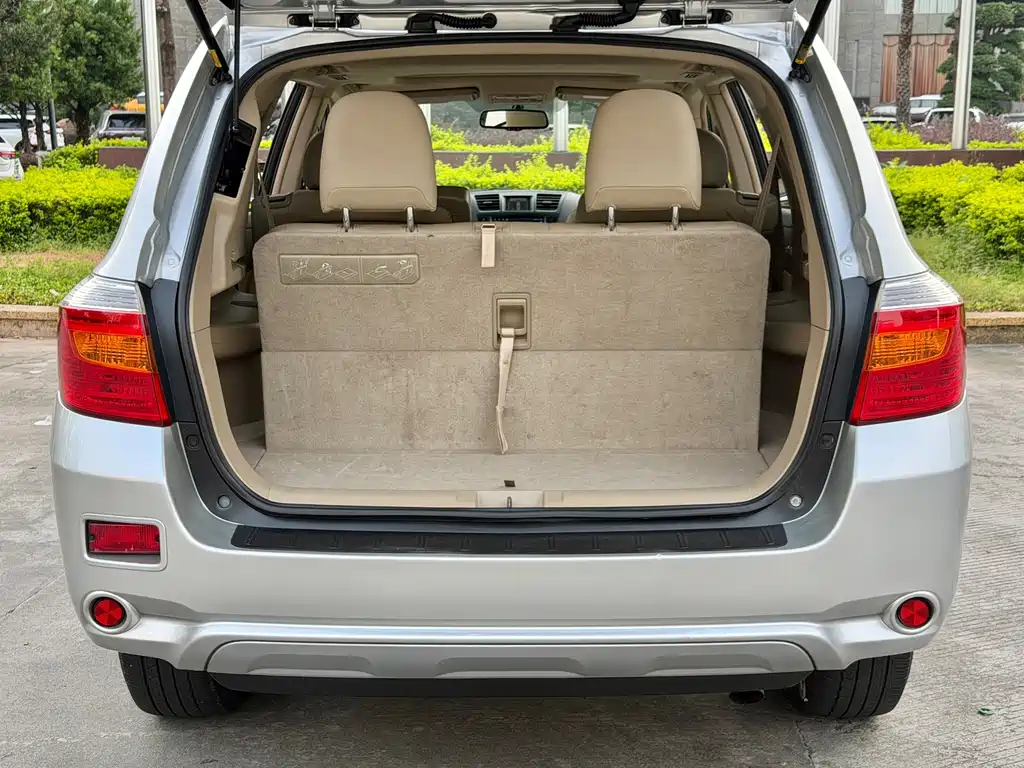 Toyota Highlander (Import) — миниатюра 22