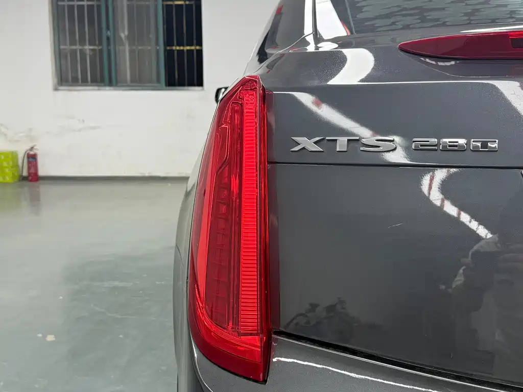Cadillac XTS — миниатюра 13
